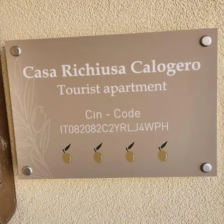 Casa Richiusa Calogero アパート *
